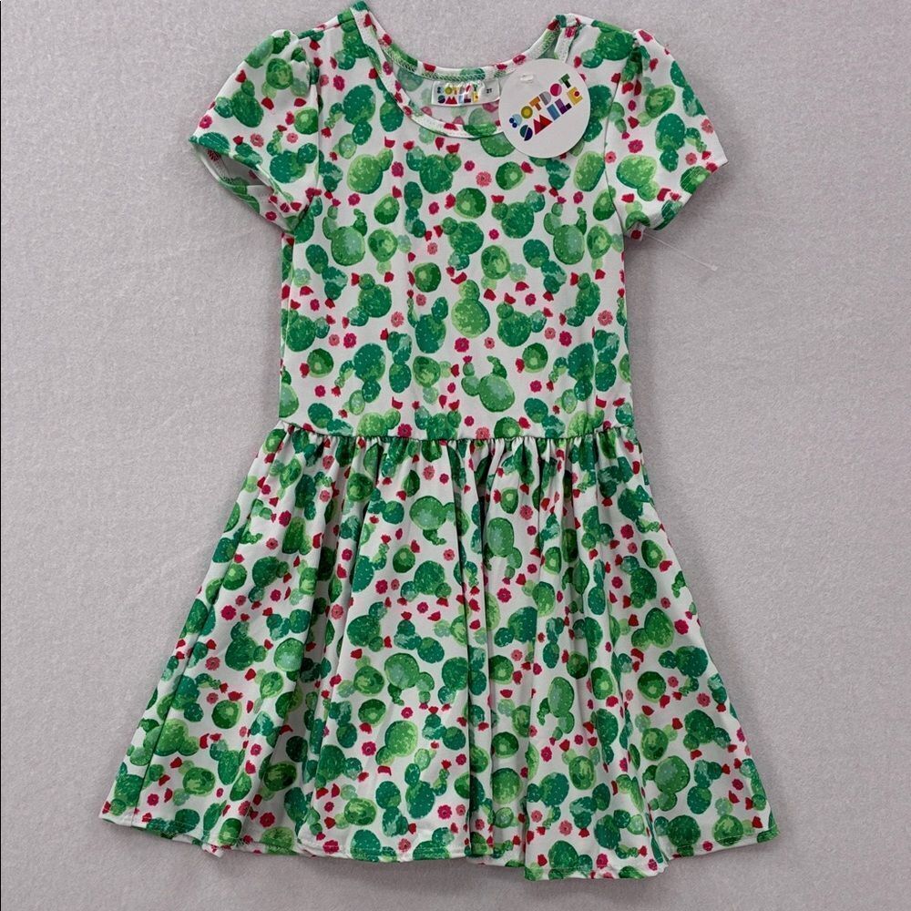 3For$20 Dot Dot SmileGreen and Piny Patterned Kids Dress size 2T - Picture 1 of 4